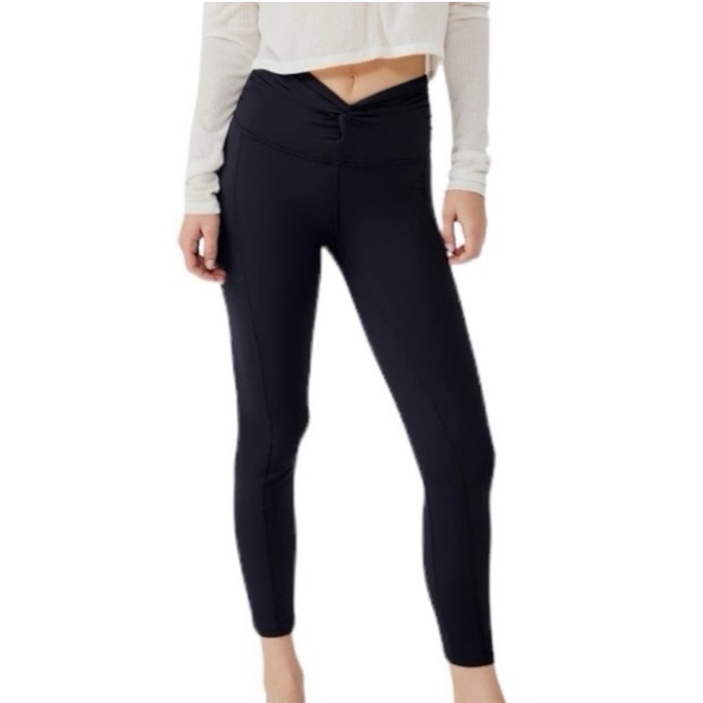 FP MOVEMENT WOMEN'S BREATHE DEEPER LEGGINGS | size S